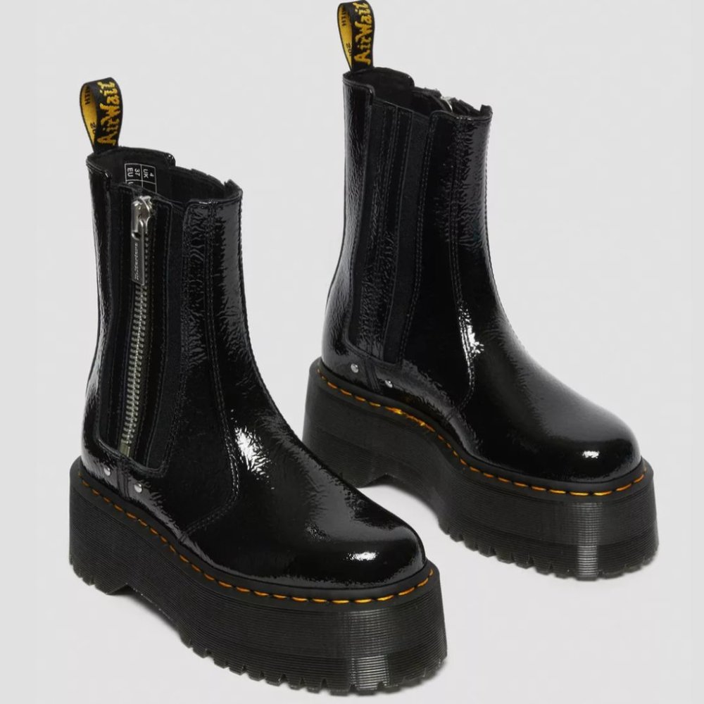 DR. DOC MARTENS 2976 MAX DISTRESSED PATENT CHELSEA PLATFORM BOOTS NIB